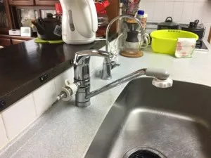 H様邸　キッチン水栓交換　ハンドシャワー付き　西宮