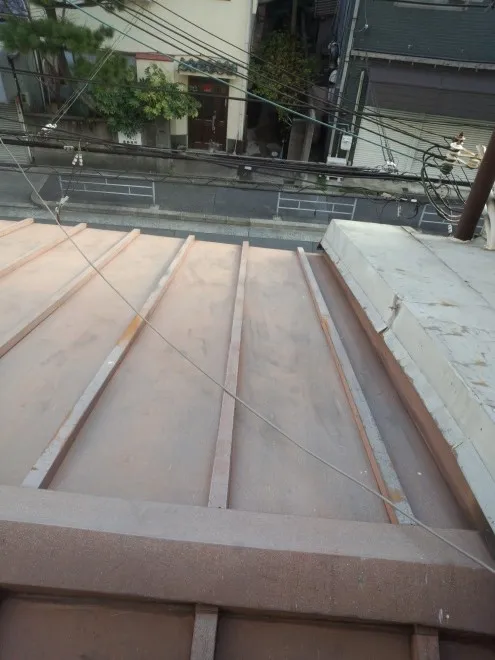 瓦棒屋根塗装　大阪