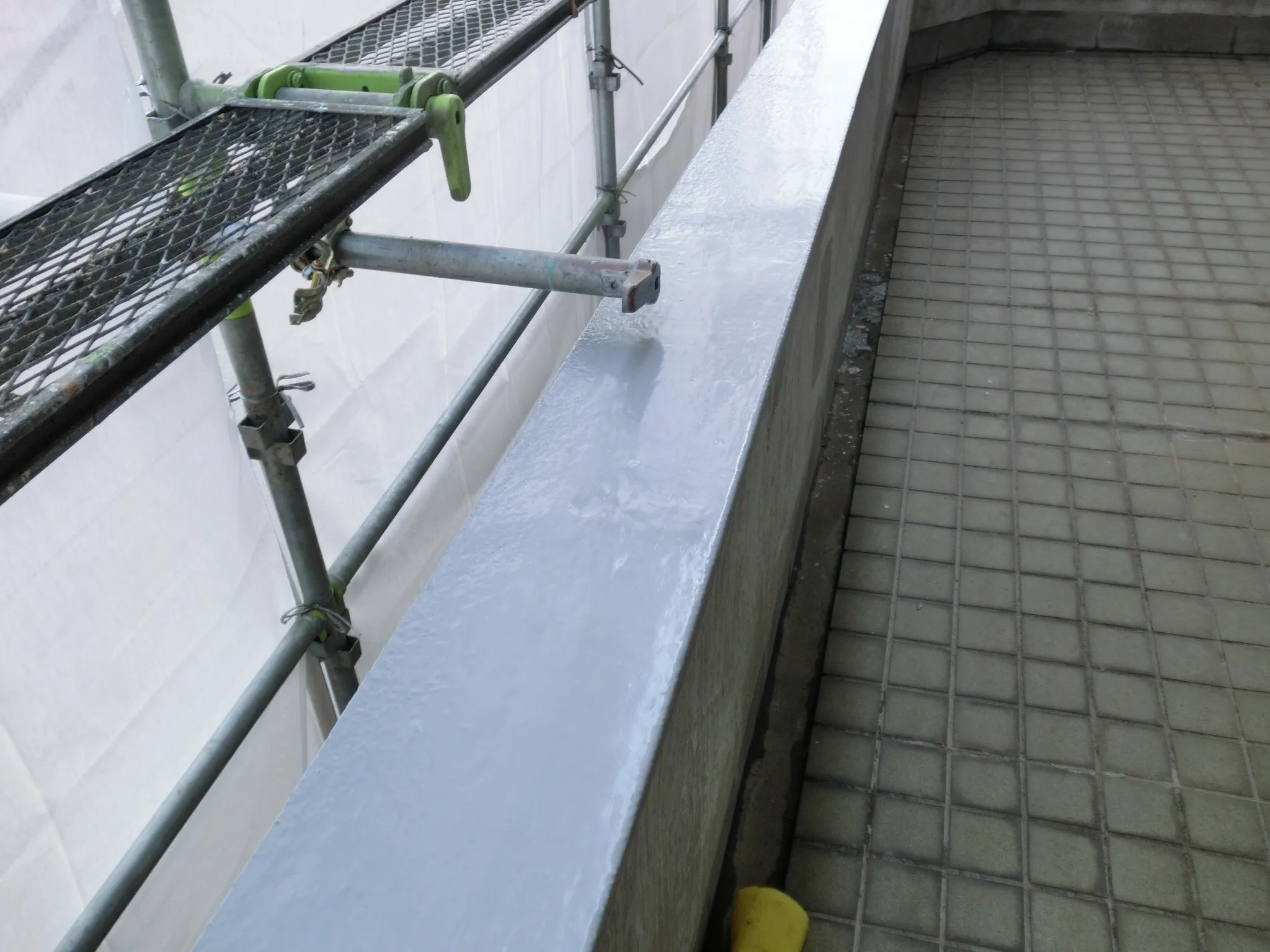 手摺天端ウレタン塗膜防水工事　防水　ウレタン　西宮市　補修