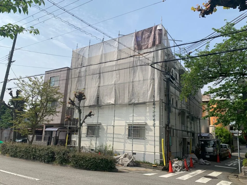 賃貸マンション大規模修繕工事足場解体しました！