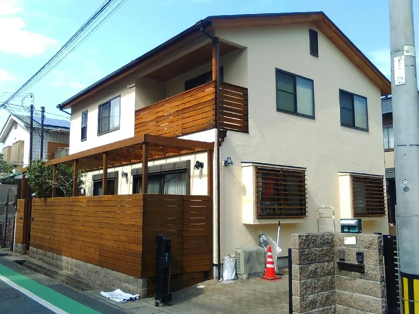 A様邸　外壁塗装　屋根塗装　ウッドデッキ塗装　西宮市