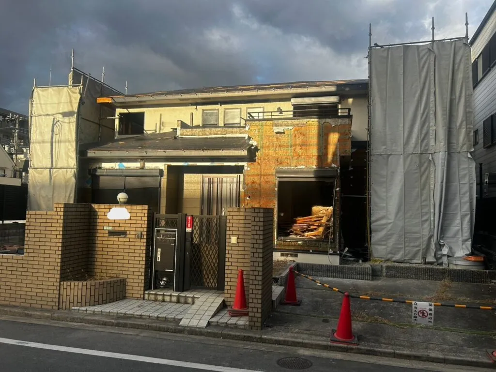 近所の解体作業