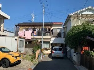 明石市のM様邸外壁塗装、屋根カバー工法です (^^♪