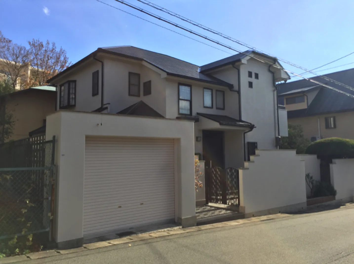 Y様邸　屋根・外壁塗装　ポスト入替　門灯・玄関灯入替　西宮市