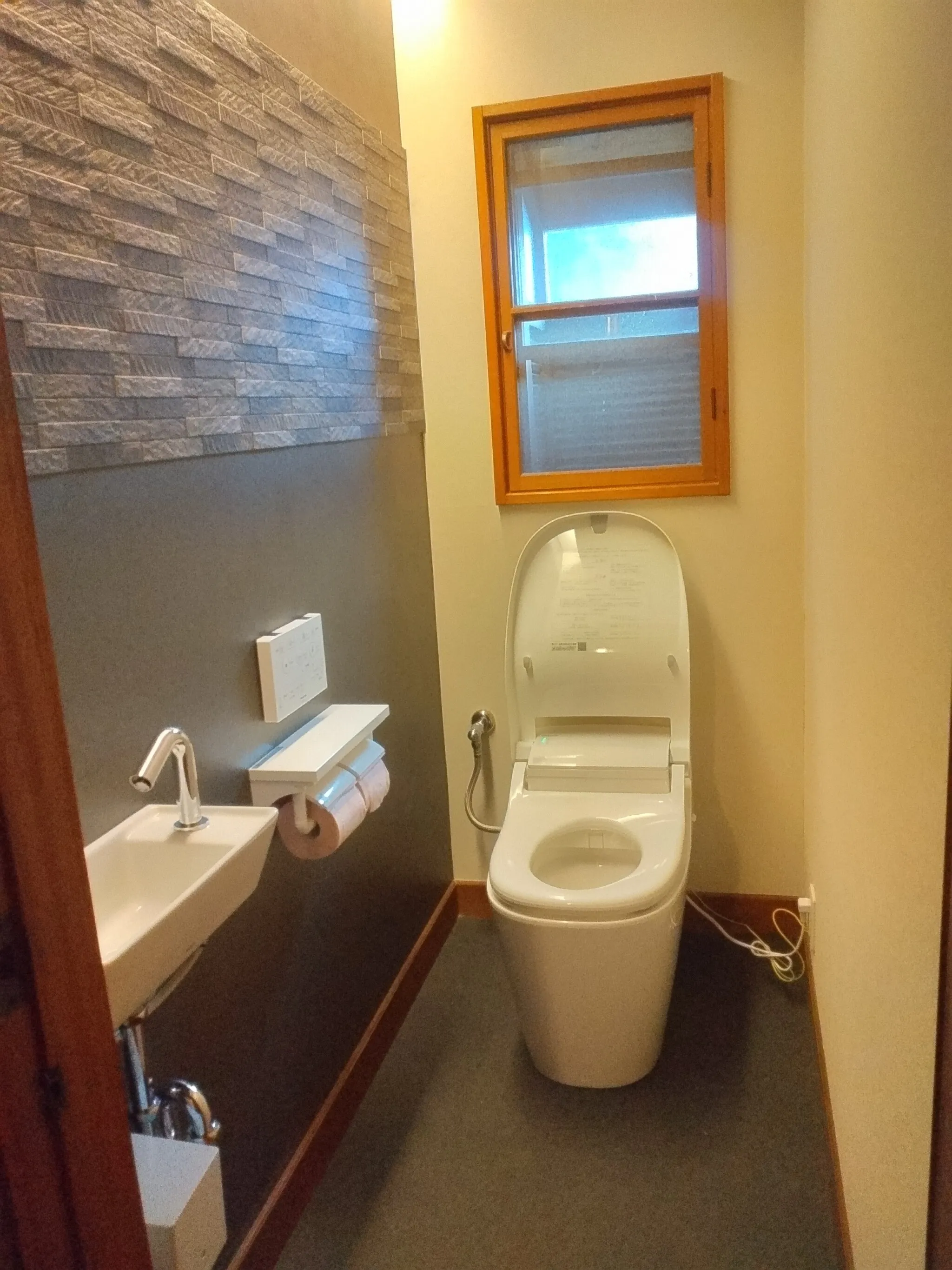 尼崎市　H様邸　トイレ入替え
