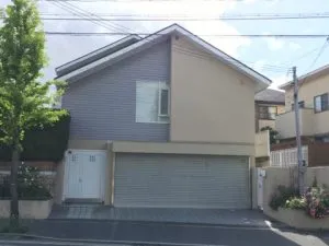 西宮市のI様邸で外壁塗装、屋根塗装、玄関ドアカバー工法です。